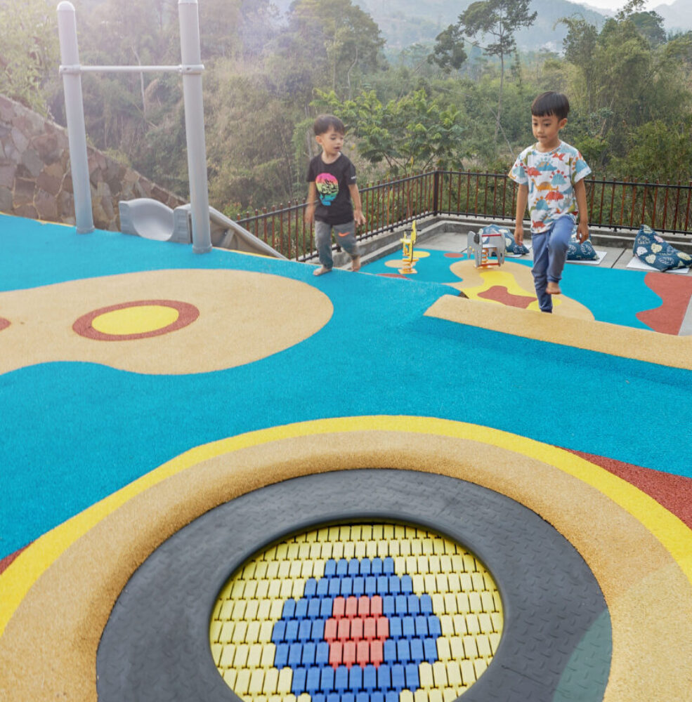 Playground 8 Playground 8